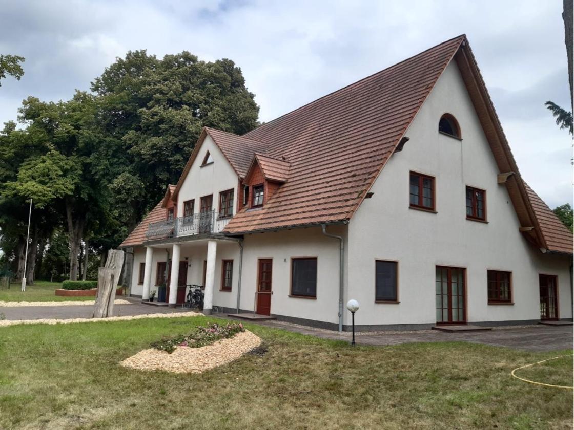 An Der Gaertnerei Bed & Breakfast Doemitz Exterior photo